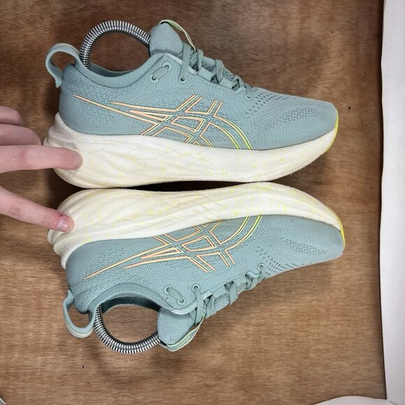 Asics Gel-Nimbus 26 Womens Size 7.5 Green Gold Athletic Running Shoes Sneakers - Picture 6 of 9